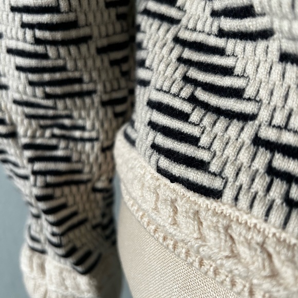 TORY BURCH Women's Geometric Wool Sweater - Picture 5 of 6